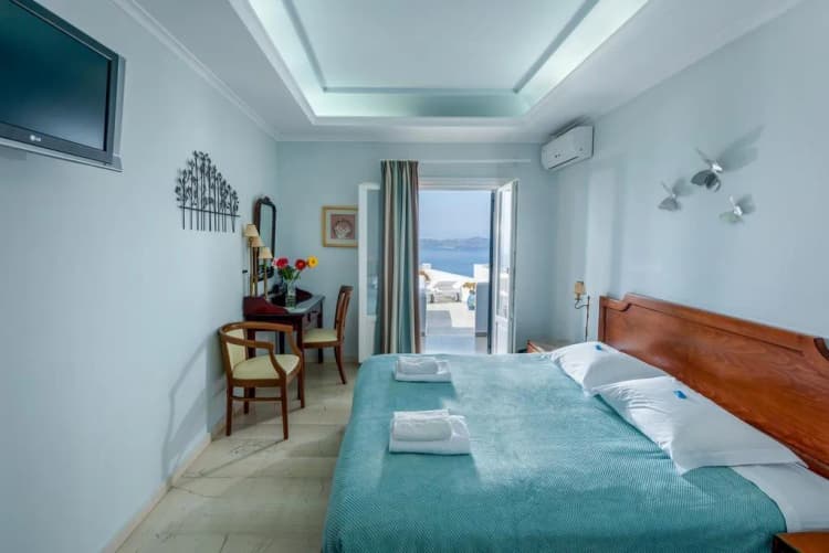 DOUBLE STANDARD Room, Villa Renos, Santorini
