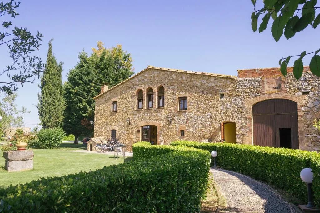 General view, Hotel Mas Rabiol, Barcelona