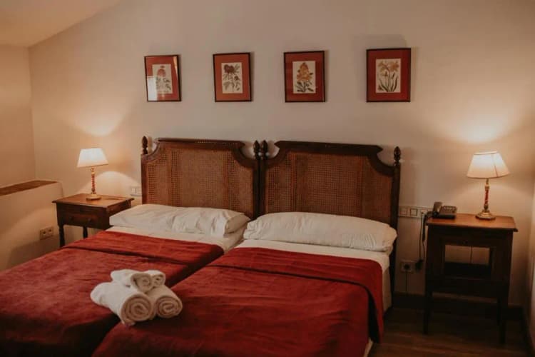 Double or Twin STANDARD Room, Hotel Posada De Valdezufre, Seville