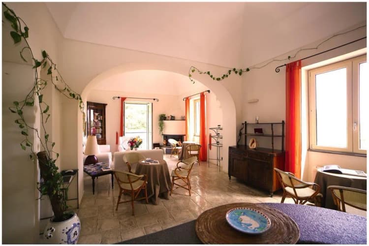 General view, Villa Lara, Naples