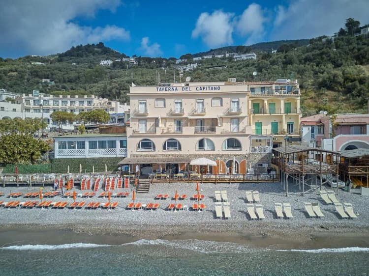 General view, Taverna Del Capitano, Naples