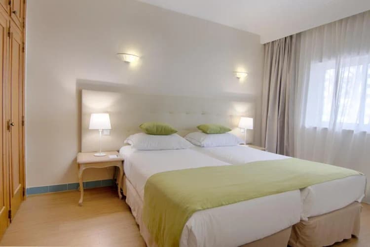 APARTMENT ONE BEDROOM Room, Luna Miramar Club, Algarve
