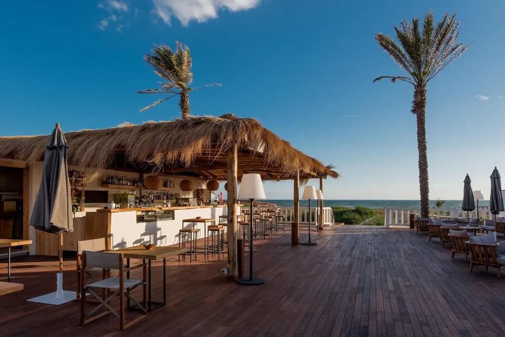 Bar, Cumeja Beach Club & Hotel, Naples