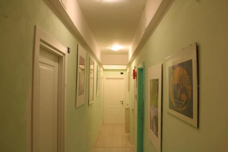 DOUBLE QUEEN SIZE BED Room, Colosseoinn, Naples