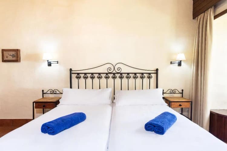 Double or Twin BASIC Room, Hotel El Patio, Tenerife