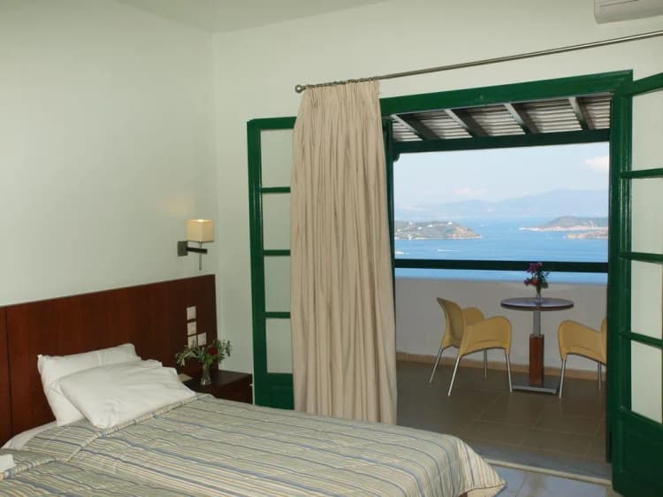 Double or Twin SEA VIEW Room, Skiathos Club Hotel & Suites, Skiathos