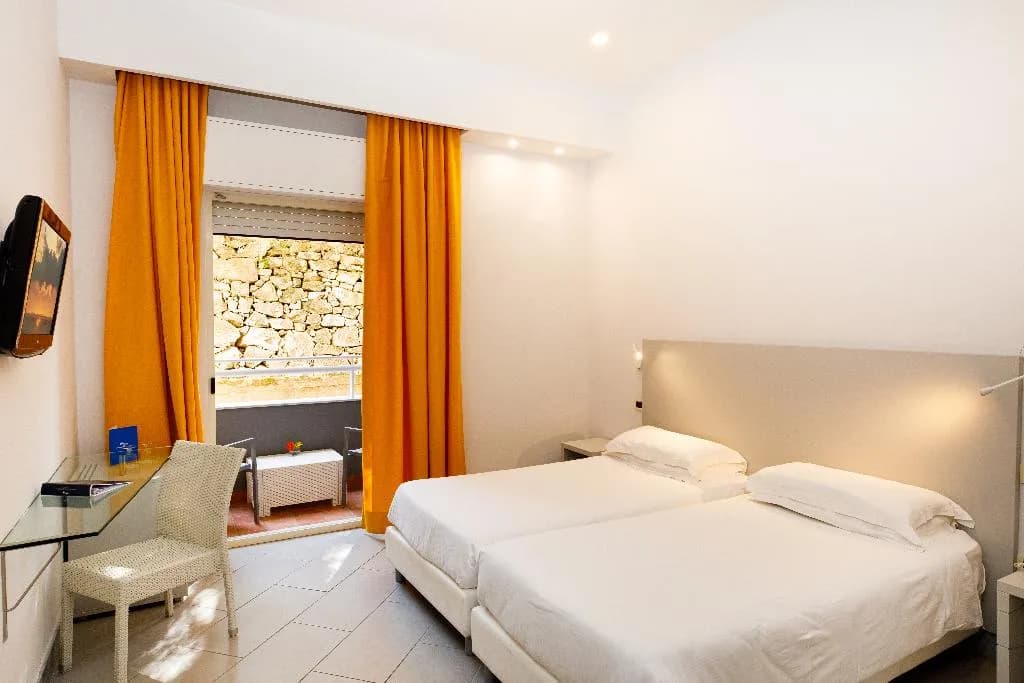 DOUBLE BASIC Room, Art Hotel Gran Paradiso, Naples