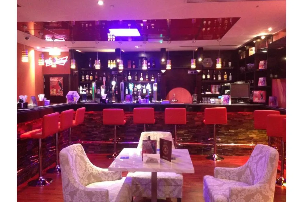 Bar, Orchid Vue Hotel, Dubai