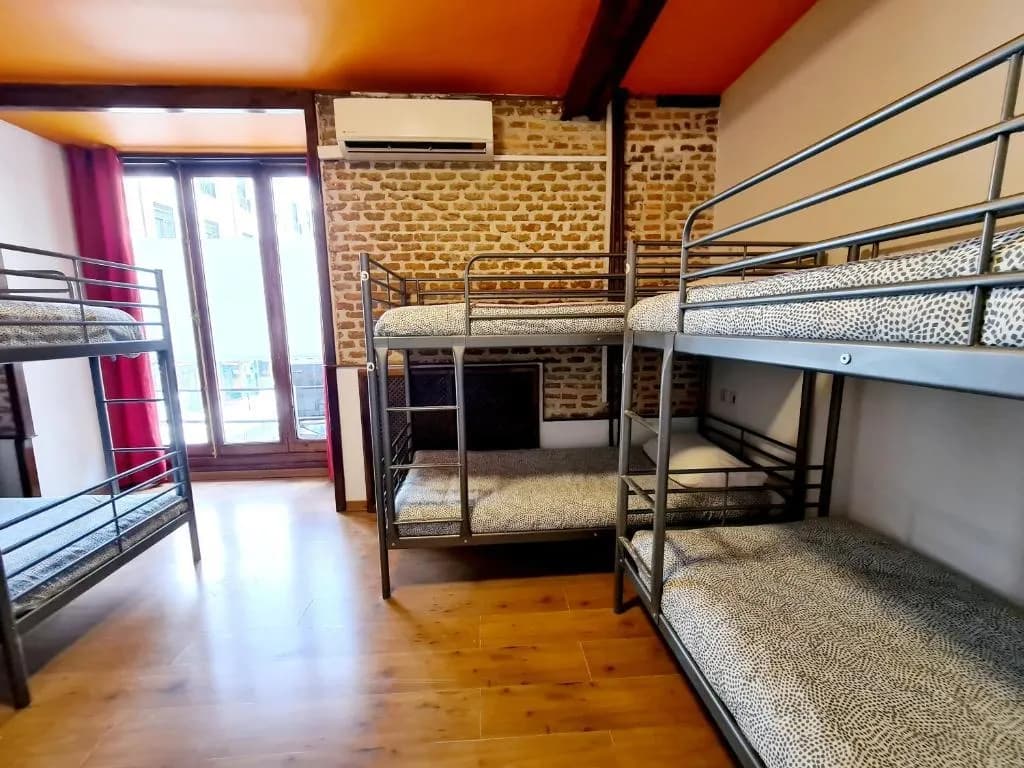 Bed in dormitory BUNK BED Room, Arc House Madrid, Madrid