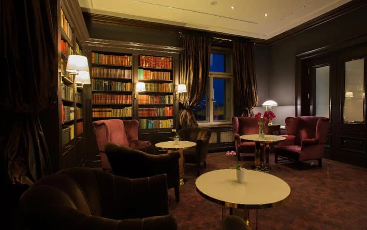Bar, Le Palais Art Hotel Prague, Prague