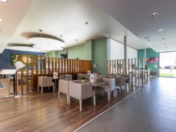 Bar, Travelodge Malaga Aeropuerto, Costa Del Sol
