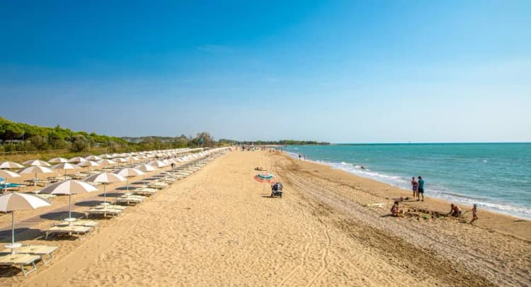 Beach, Club del Sole Jesolo Family Resort, Venice