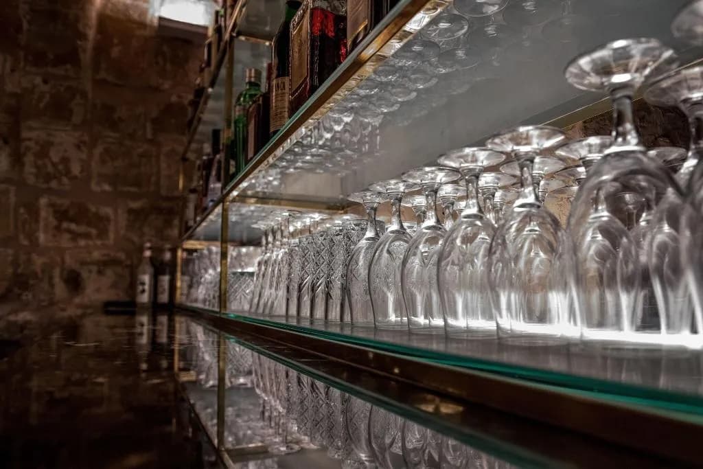 Bar, Palais Le Brun, Malta