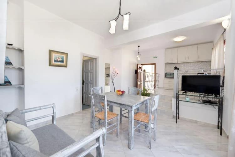 Room, Aspalathos Suites, Santorini