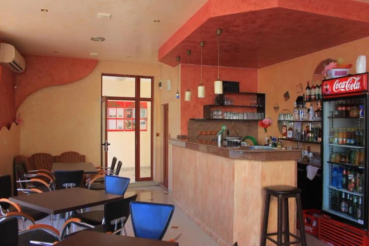Bar, Ryor, Bourgas