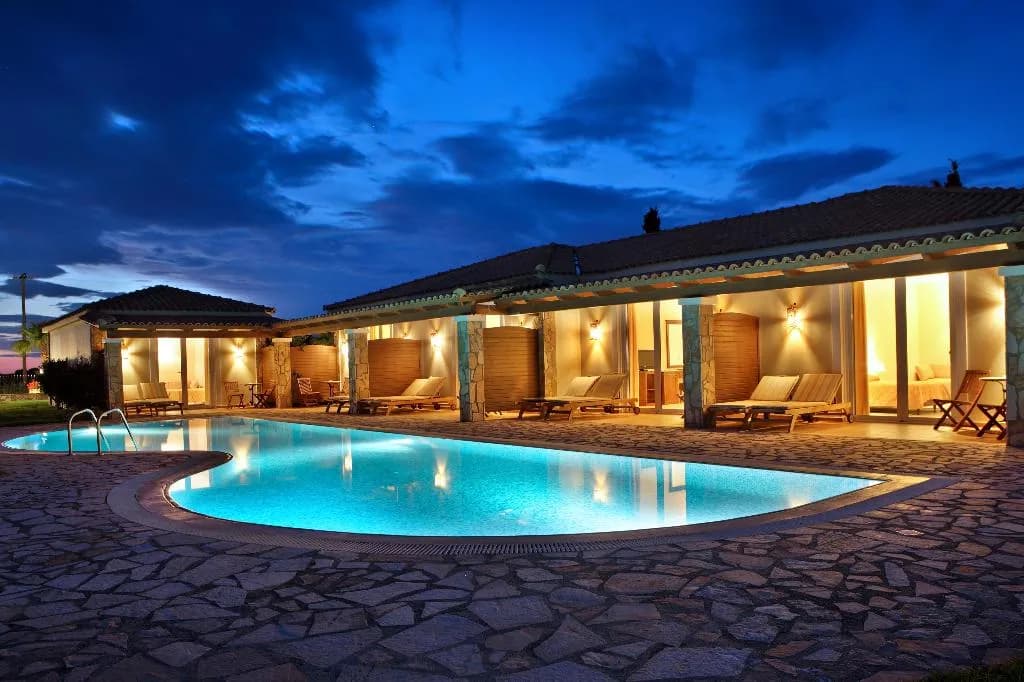 BUNGALOW DELUXE Room, Olympia Golden Beach Resort & Spa, Athens