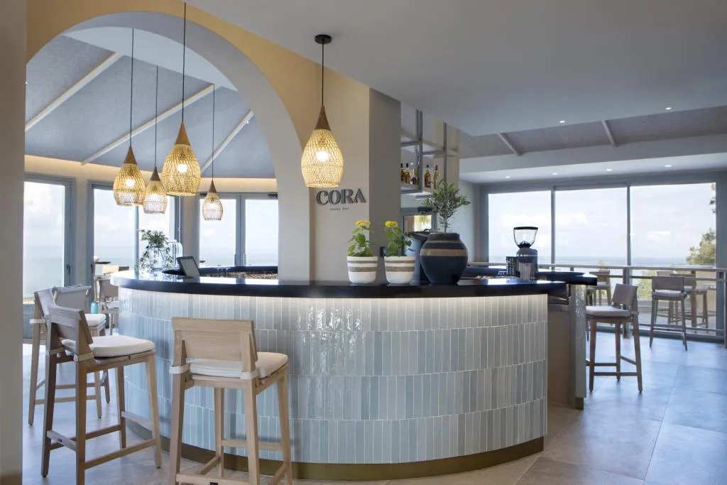 Bar, MERAVIA Leonardo Limited Edition, Halkidiki