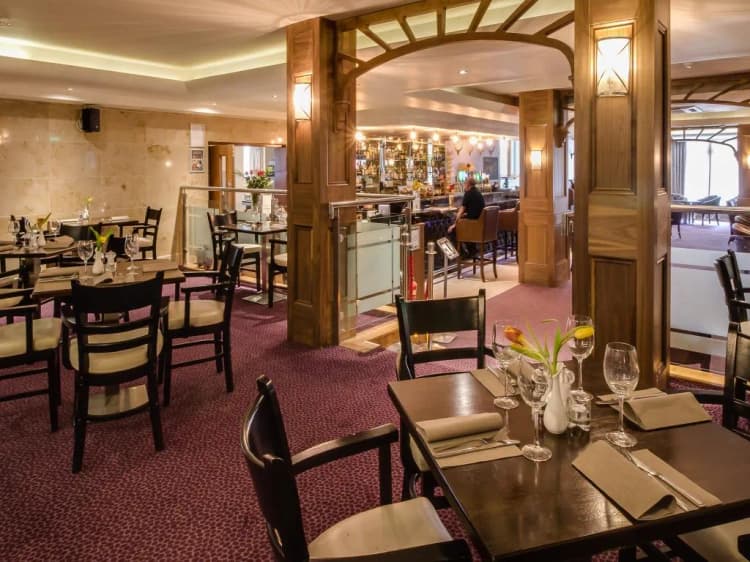 Bar, Academy Plaza Hotel, Dublin