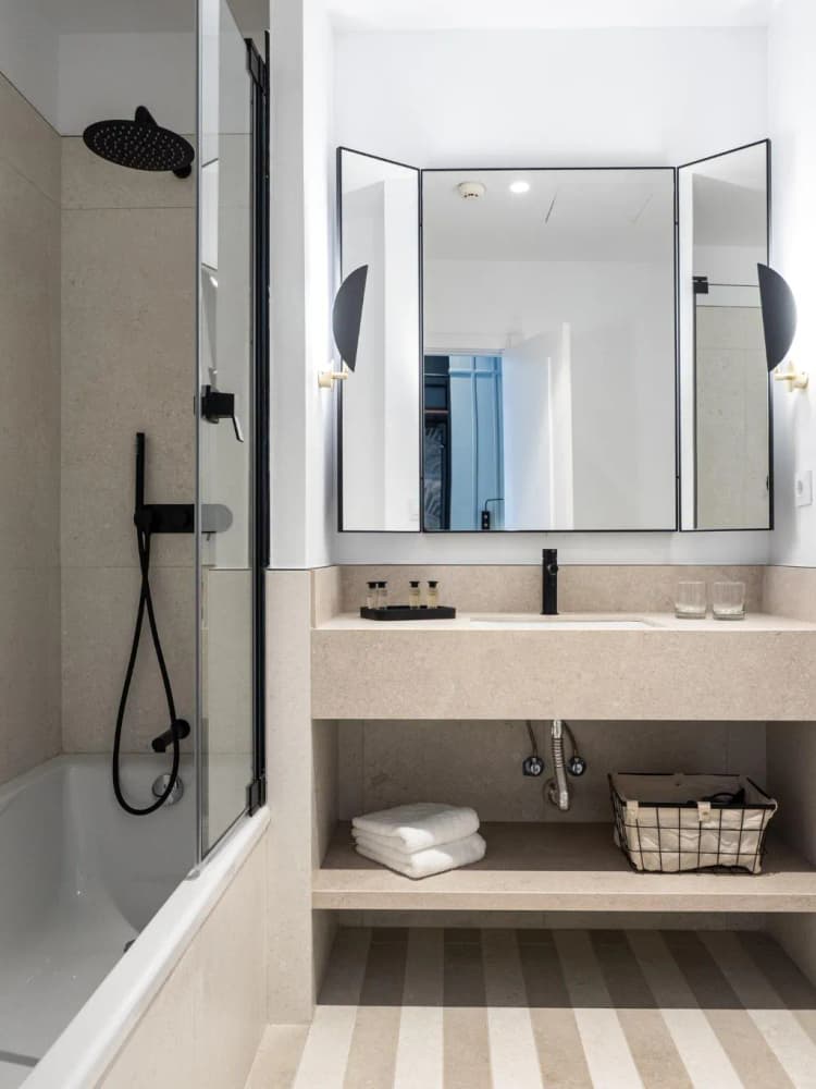 DOUBLE STANDARD Room, Soho Boutique Colon, Costa Del Sol