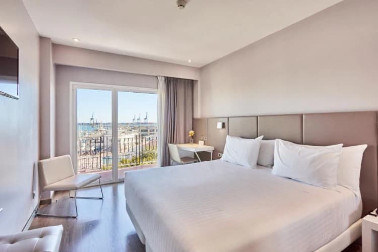 DOUBLE SINGLE USE DELUXE Room, Silken Turcosa 3* Sup, Valencia