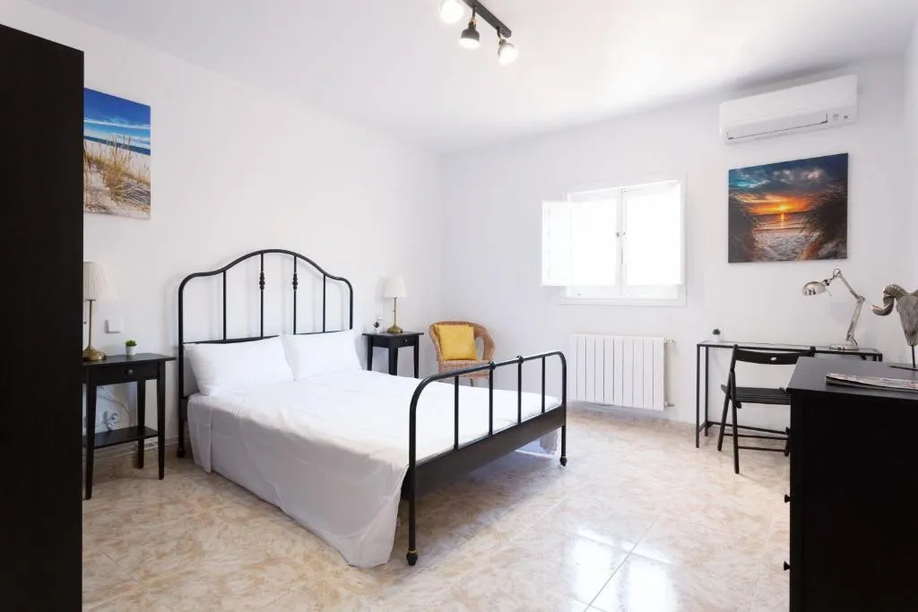 APARTMENT DELUXE WITH BALCONY Room, Boutique Apartments in the Heart of Madrid, Madrid