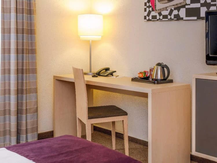 DOUBLE QUEEN SIZE BED Room, Sunday Hotel Berlin City West, Berlin