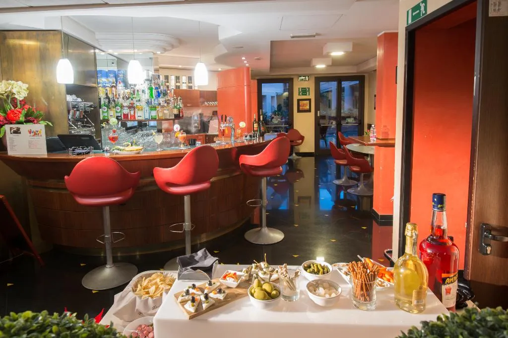 Bar, As Hotel Cambiago, Milan