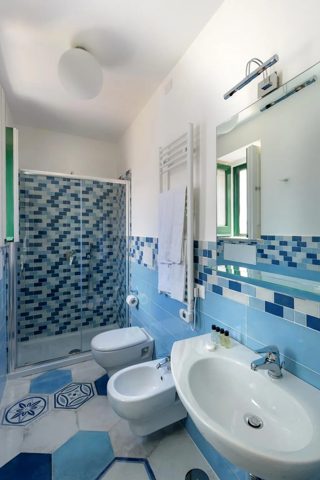 DOUBLE DELUXE WITH BALCONY Room, Caruso Suite, Naples