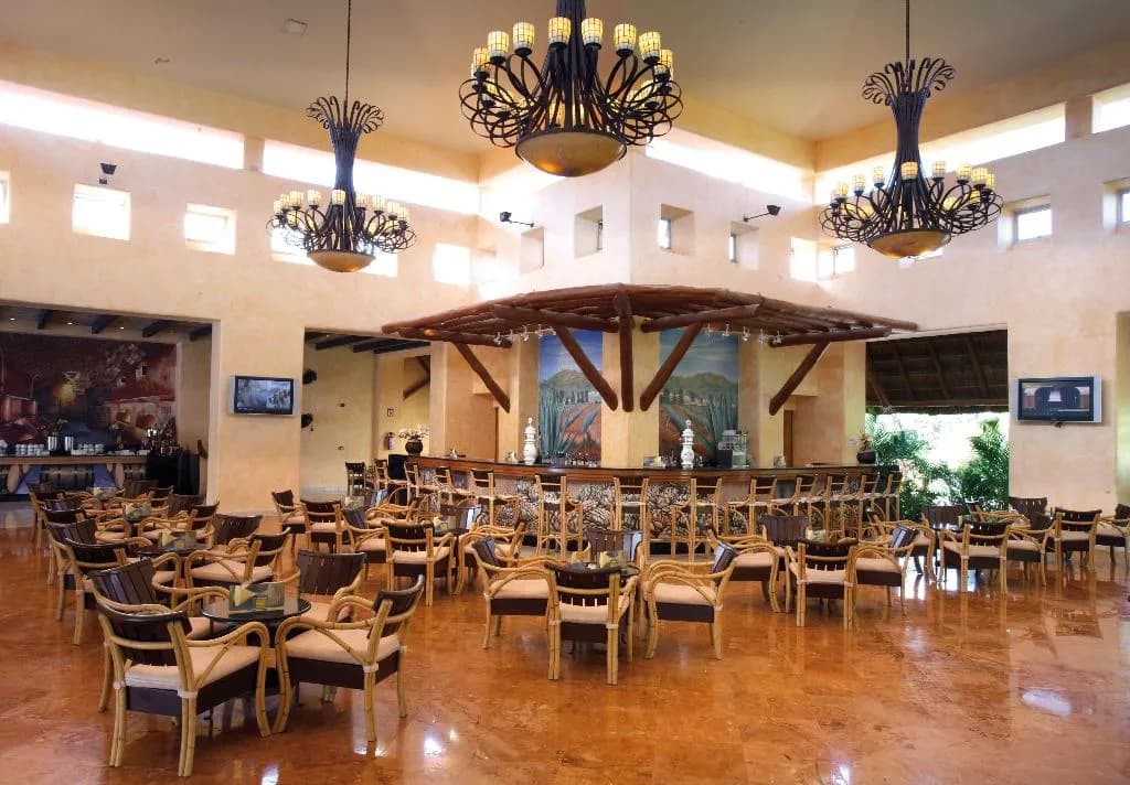 Bar, Barcelo Maya Tropical, Cancun Area