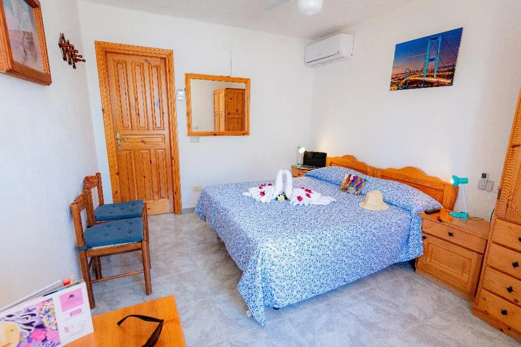 DOUBLE STANDARD Room, Casa Adolfo, Naples