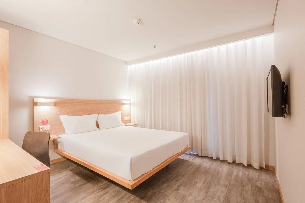 DOUBLE STANDARD Room, Moov Hotel Porto Norte, Porto