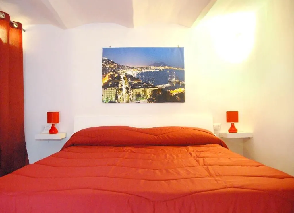 General view, b&b Nonno Ciccio, Naples