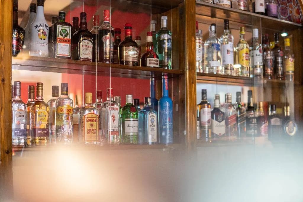 Bar, Anita, Athens
