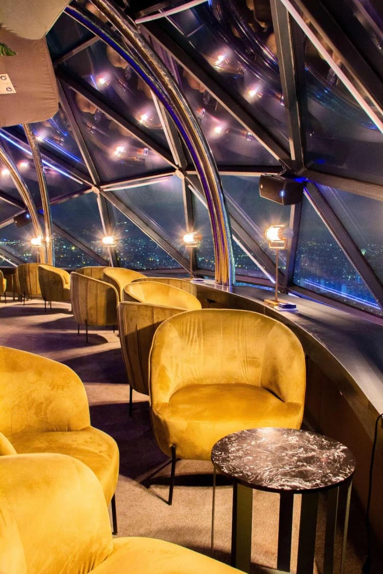 Bar, Hyatt Regency Barcelona Tower, Barcelona