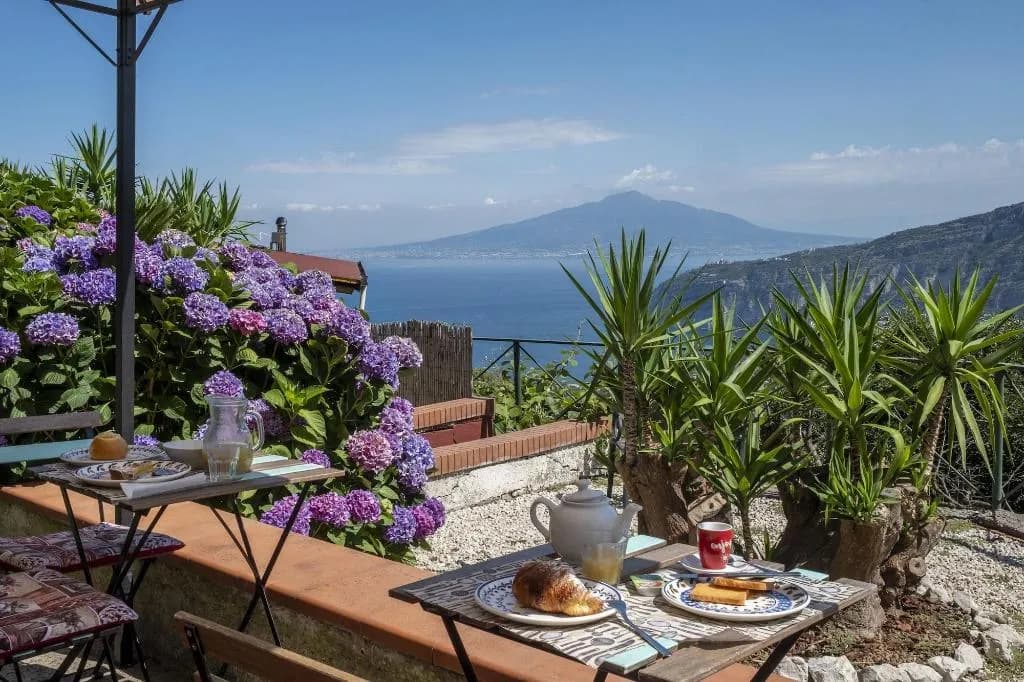 General view, Bed & Breakfast Villa Monica, Naples