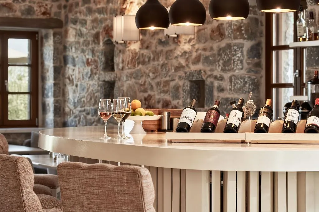 Bar, 100 Rizes Seaside Resort, Athens