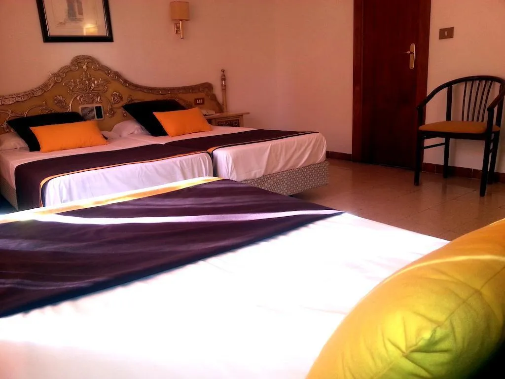 DOUBLE SINGLE USE STANDARD Room, Hostal del Sol, Costa Brava