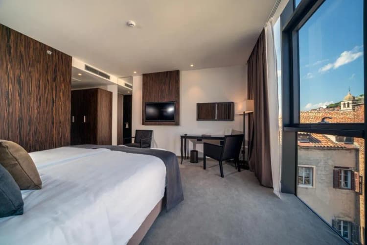 DOUBLE CLASSIC Room, Hotel Bellevue-Superior City Hotel, Split