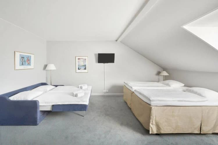 DOUBLE QUEEN SIZE BED Room, Four Points Flex by Sheraton Prindsen Roskilde, Copenhagen