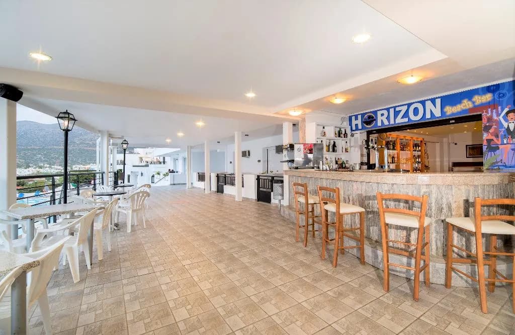 Bar, Horizon Beach Hotel, Crete
