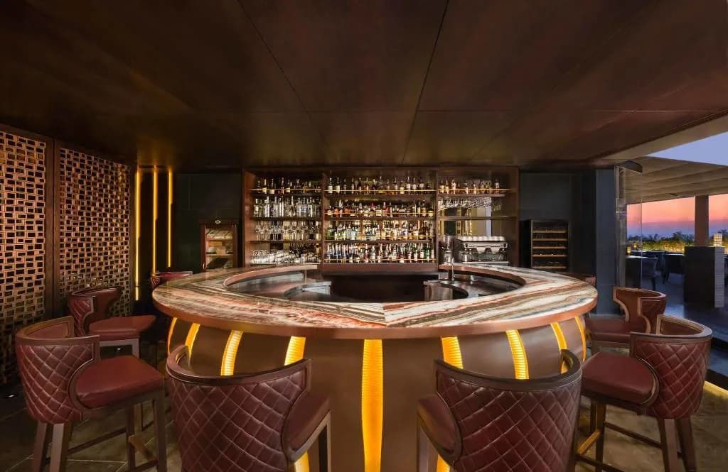 Bar, Jumeirah Zabeel Saray Dubai, Dubai