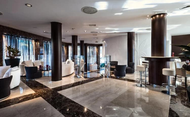 Bar, Crowne Plaza Milan City, Milan
