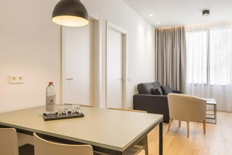 APARTMENT ONE BEDROOM Room, Mon Suites Jardin de Ayora, Valencia