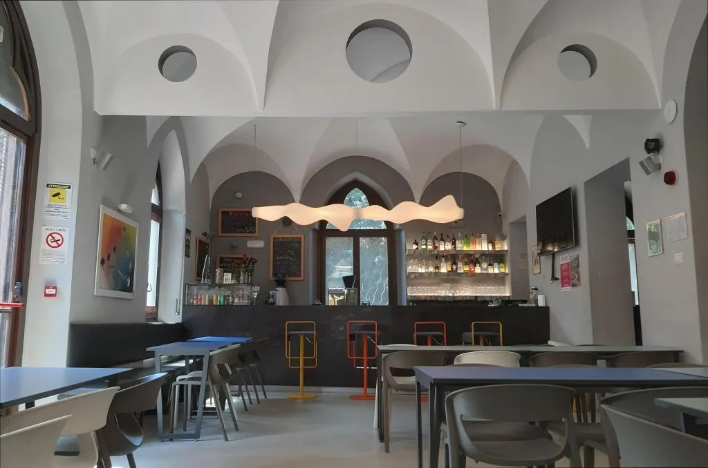 Bar, Babila Hostel, Milan