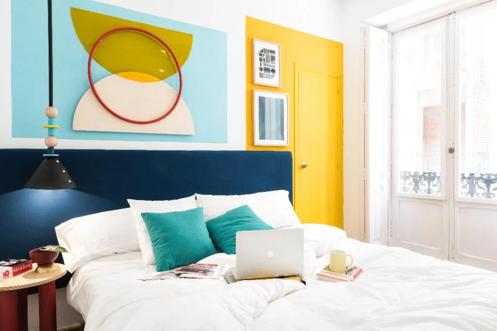 DOUBLE SUPERIOR Room, Valencia Lounge Hostel, Valencia