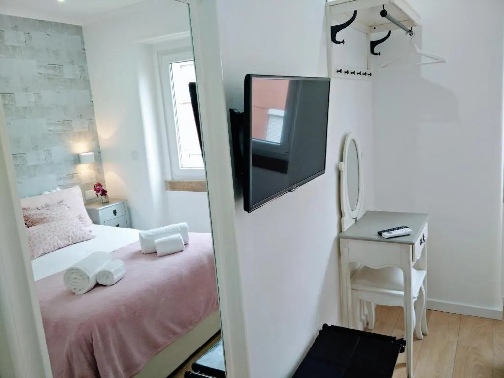 DOUBLE ECONOMY Room, Lisbon Terrace Suites Guesthouse, Lisbon