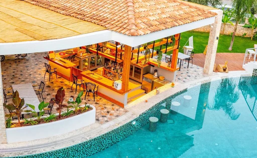 Bar, La Boutique Maya, Dalaman