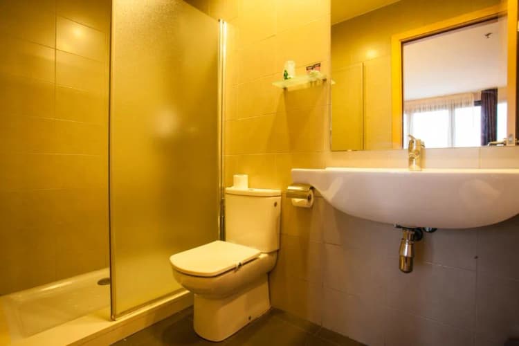 DOUBLE SINGLE USE STANDARD Room, Via Augusta, Barcelona
