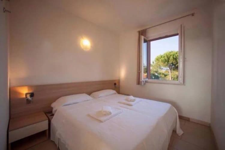 BUNGALOW BUNK BED Room, Resort The Garda Village, Milan