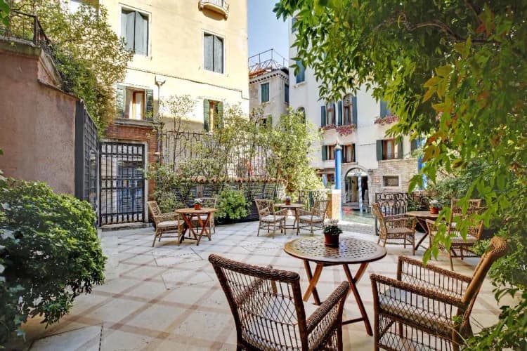 Bar, Dona Palace, Venice